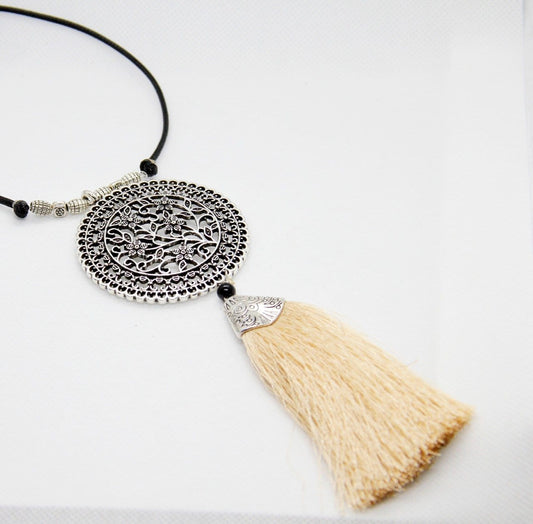 Spoofs Female Necklaces Circle Bohemian & Feather Necklace