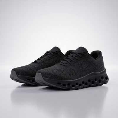 Sneakers On Cloudsurfer Max running (Full Black)