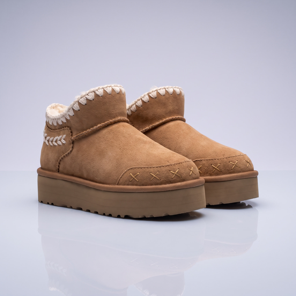 Classic Ultra Printed Mini Boot (Chestnut)