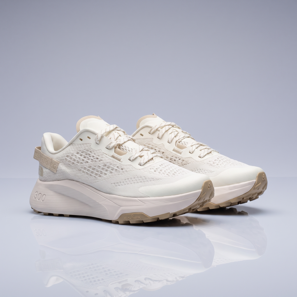 Men North Face Altamesa 300 trail (Beige)